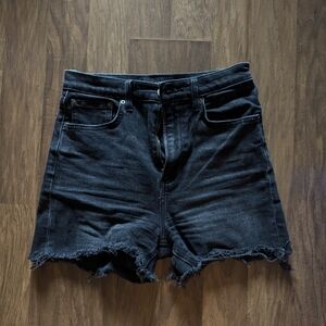 The Arlo Short